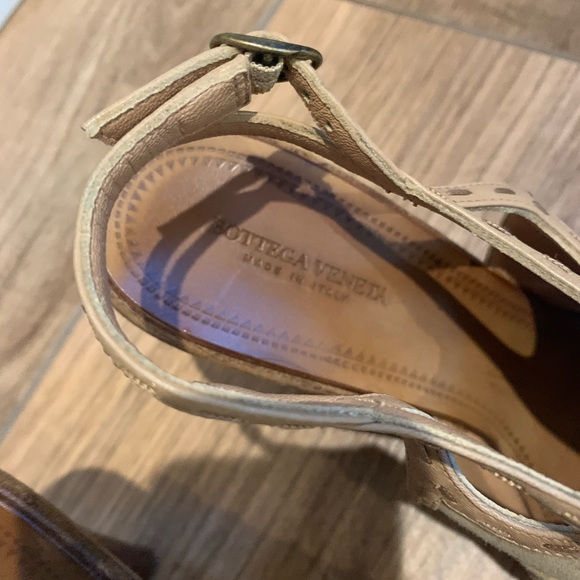 Bottega Veneta - Tan color Suede & Woven Leather High Heel Sandals - Picture 7 of 8